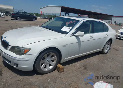 2008 BMW 750Li из США, поврежденный, VIN WBAHN83548DT81010
